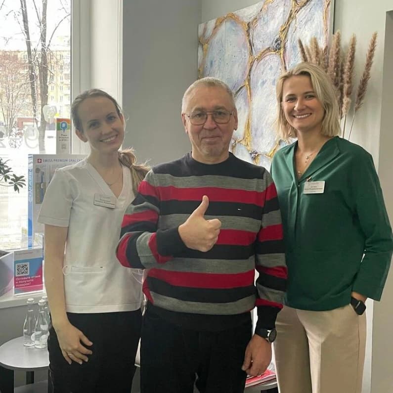 Полная имплантация зубов All-on-4 (Dentium) по акции — 330 000 ₽ Полная имплантация зубов All-on-4 (Dentium) по акции — 330 000 ₽