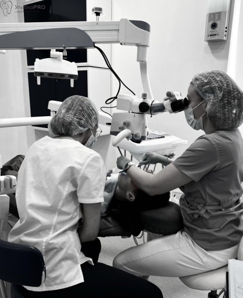 Лечение зубов под микроскопом в стоматологии